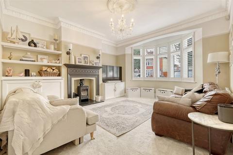 87 Sandringham Road, Southend-on-sea, SS1 2UG