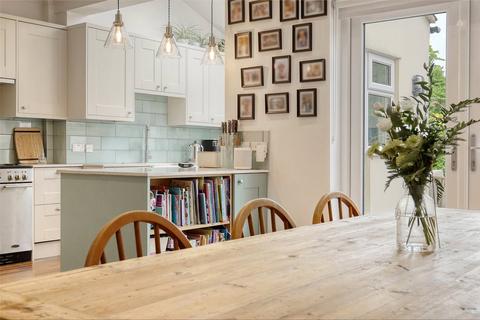 87 Sandringham Road, Southend-on-sea, SS1 2UG