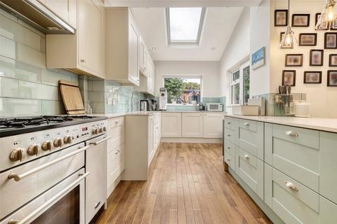 87 Sandringham Road, Southend-on-sea, SS1 2UG