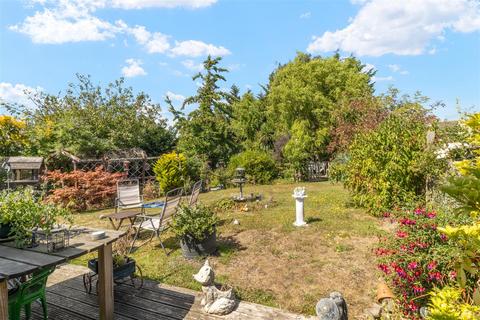 2 bedroom detached bungalow for sale, Mill Road, Hailsham