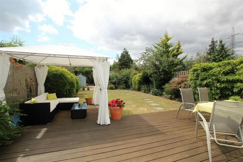 72 Mitcham Park, Mitcham, CR4 4EJ