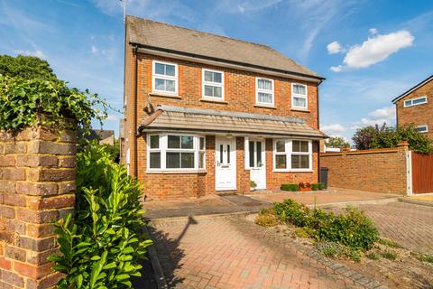 undefined, Staines Square, Bedfordshire LU6