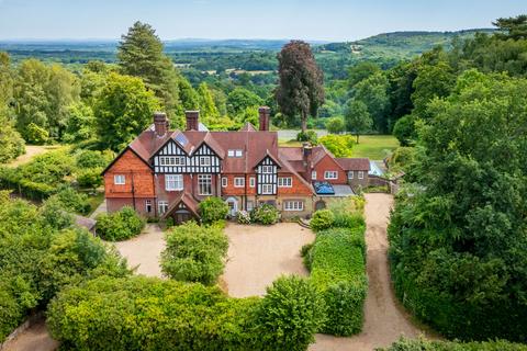 Highercombe Lodge Highercombe Road, Haslemere, GU27 2LH