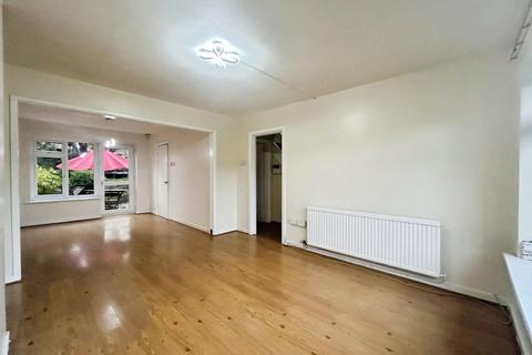 undefined, Radnormere Drive, Cheadle SK8