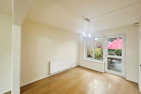undefined, Radnormere Drive, Cheadle SK8