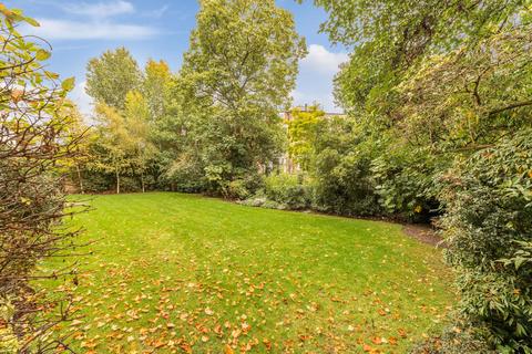 2 bedroom apartment for sale, Ormonde Court, Belsize Grove, London, NW3