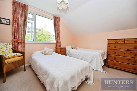 undefined, Town Street, Guiseley, Leeds