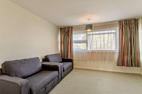 27 Highsett, Cambridge, CB2 1NX