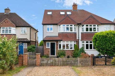 35 Canada Road, Cobham, KT11 2BB