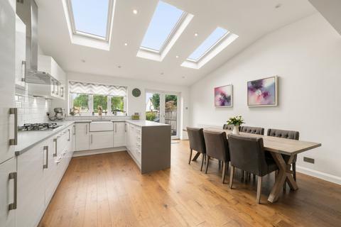 35 Canada Road, Cobham, KT11 2BB