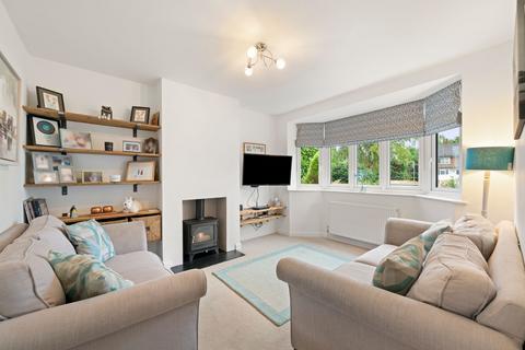 35 Canada Road, Cobham, KT11 2BB