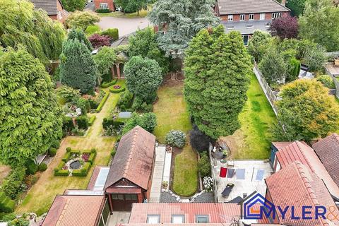 3 bedroom semi-detached house for sale, Coronation Drive, Penketh, Warrington, WA5