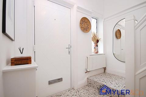3 bedroom semi-detached house for sale, Coronation Drive, Penketh, Warrington, WA5