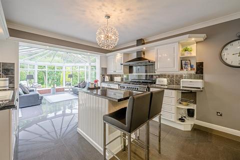 30 Baldwin Way, Swindon, Dudley, DY3 4PF