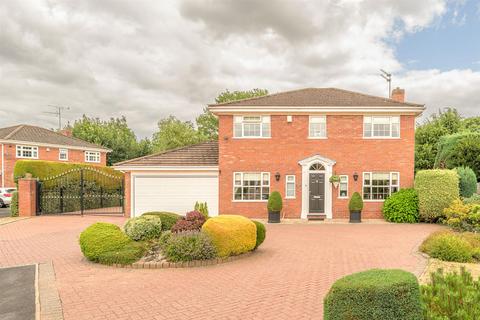 30 Baldwin Way, Swindon, Dudley, DY3 4PF