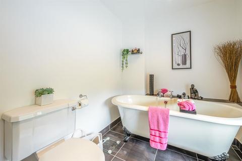 30 Baldwin Way, Swindon, Dudley, DY3 4PF