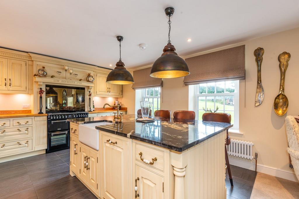Dining Kitchen Area