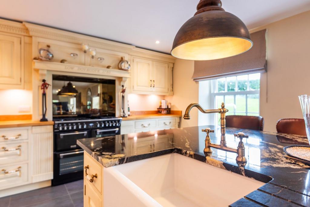 Dining Kitchen Area
