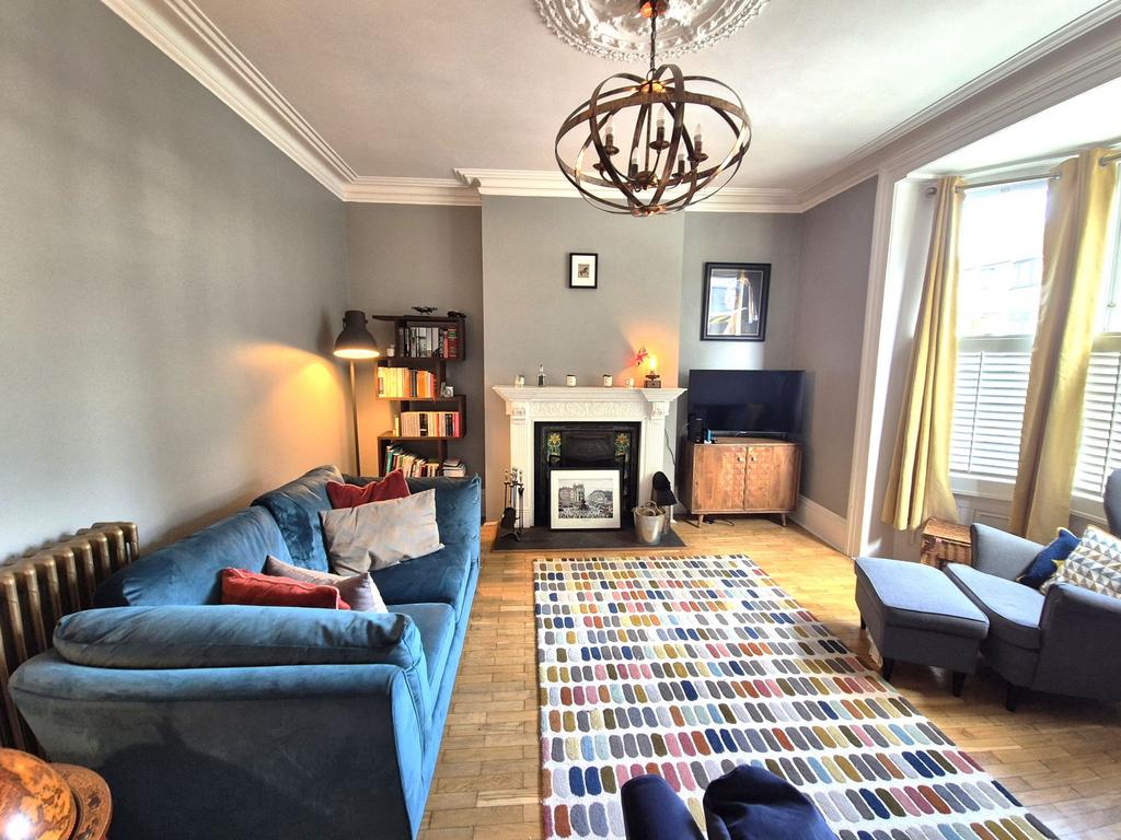 Front Reception room