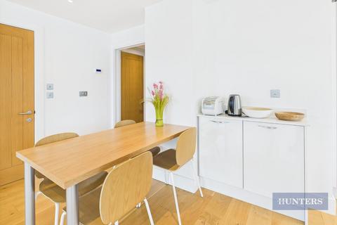 2 bedroom apartment for sale, Alexandra Wharf, Maritime Walk, Ocean Village