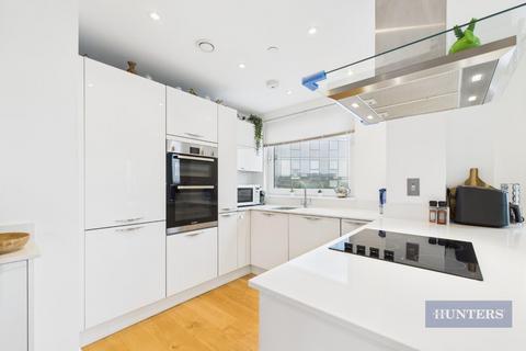 2 bedroom apartment for sale, Alexandra Wharf, Maritime Walk, Ocean Village