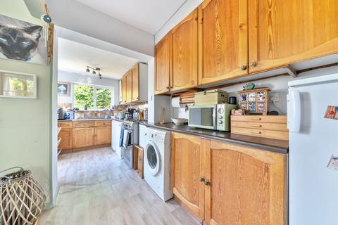 undefined, Westbrook Avenue, Hampton, TW12