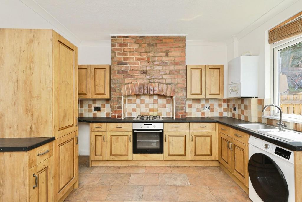 Dining kitchen