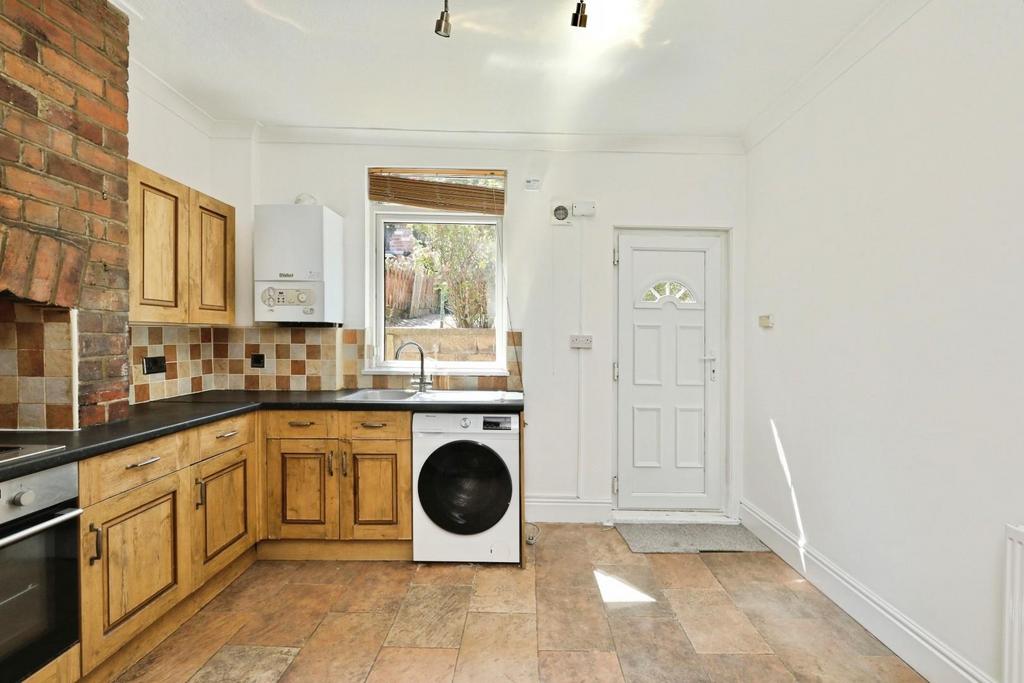Dining kitchen