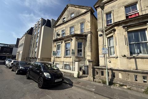 undefined, Russell Street, Gloucester GL1