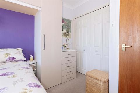 2 bedroom retirement property for sale, Gratwicke Road, Worthing