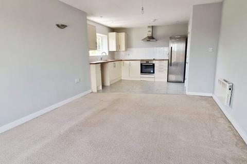 2 bedroom flat to rent, Rochester Road, Kent DA12