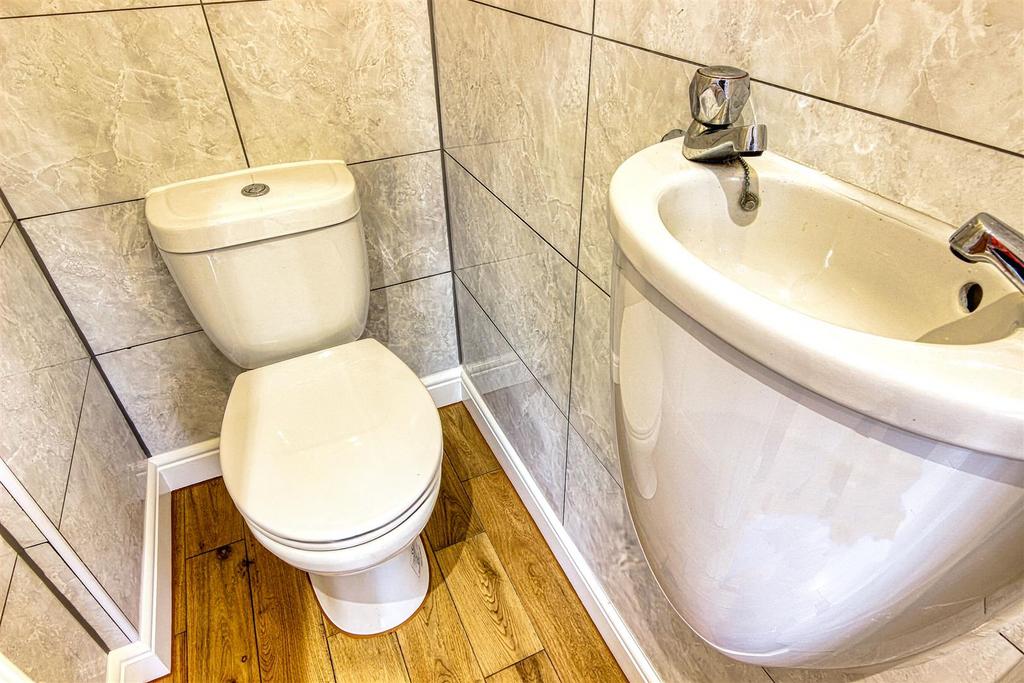 Ground floor wc