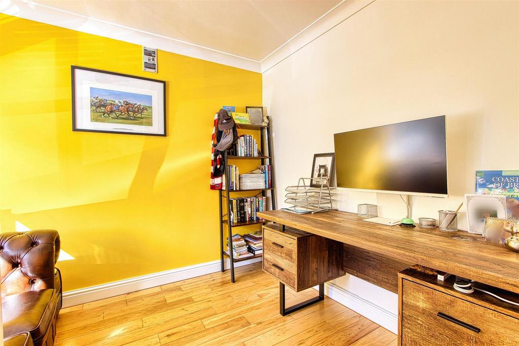 Office- multi use room