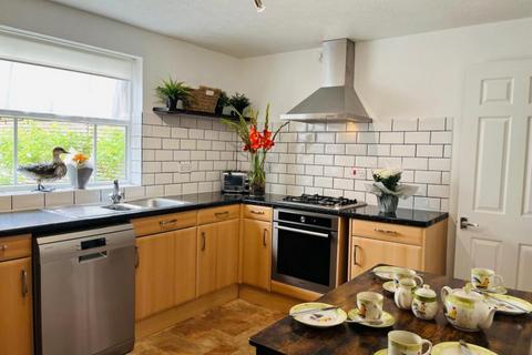 4 bedroom detached house for sale, Delapre Drive, Banbury, OX16