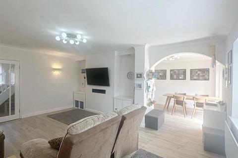 3 bedroom terraced house for sale, Gibbons Road, Sutton Coldfield