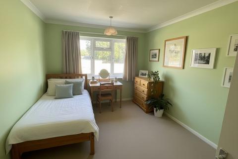 2 bedroom flat for sale, 29 Manor Court Road, HANWELL W7
