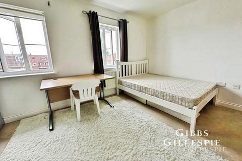 1 bedroom in a house share to rent, The Gateway, Watford, Hertfordshire, WD18