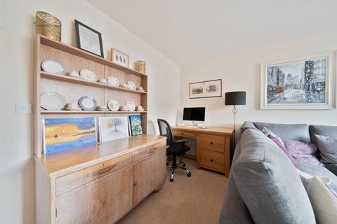 8 Cambridge Walk, Fulbourn, Cambridge, CB21 5GA