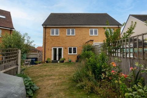 8 Cambridge Walk, Fulbourn, Cambridge, CB21 5GA