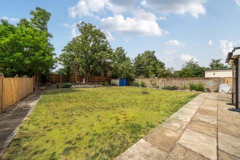 4 bedroom detached house for sale, Pitts Road, Slough, Berkshire