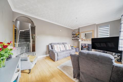 5 Devizes Road, Wroughton, Swindon, SN4 0SA