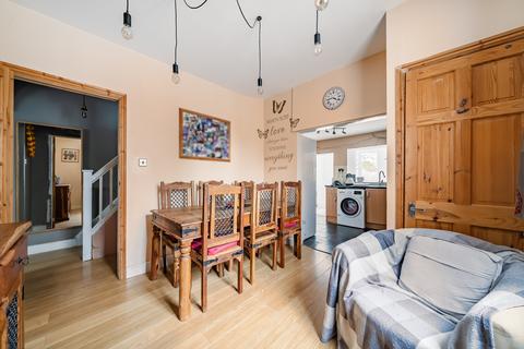 5 Devizes Road, Wroughton, Swindon, SN4 0SA