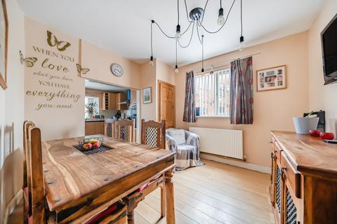 5 Devizes Road, Wroughton, Swindon, SN4 0SA