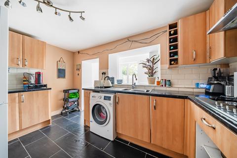 5 Devizes Road, Wroughton, Swindon, SN4 0SA