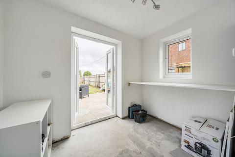 5 Devizes Road, Wroughton, Swindon, SN4 0SA