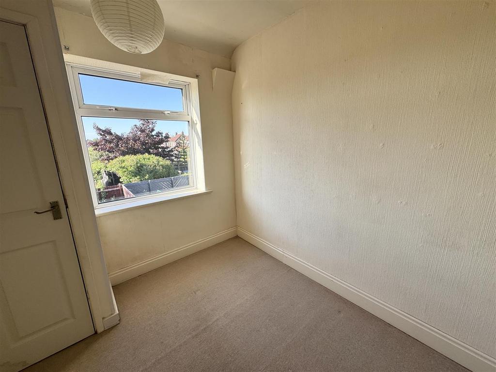 Bedroom 3 ( rear)