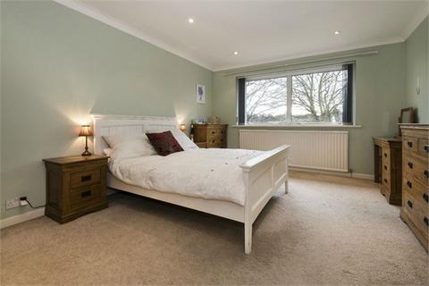 17 Monks Orchard, Dartford, DA1 2TB