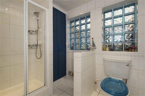 17 Monks Orchard, Dartford, DA1 2TB