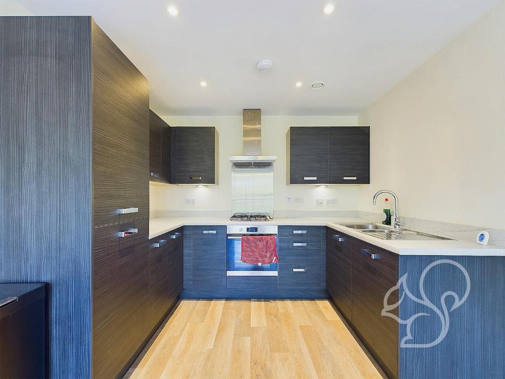 CAM01659 G0-PR0206-STILL008.jpg