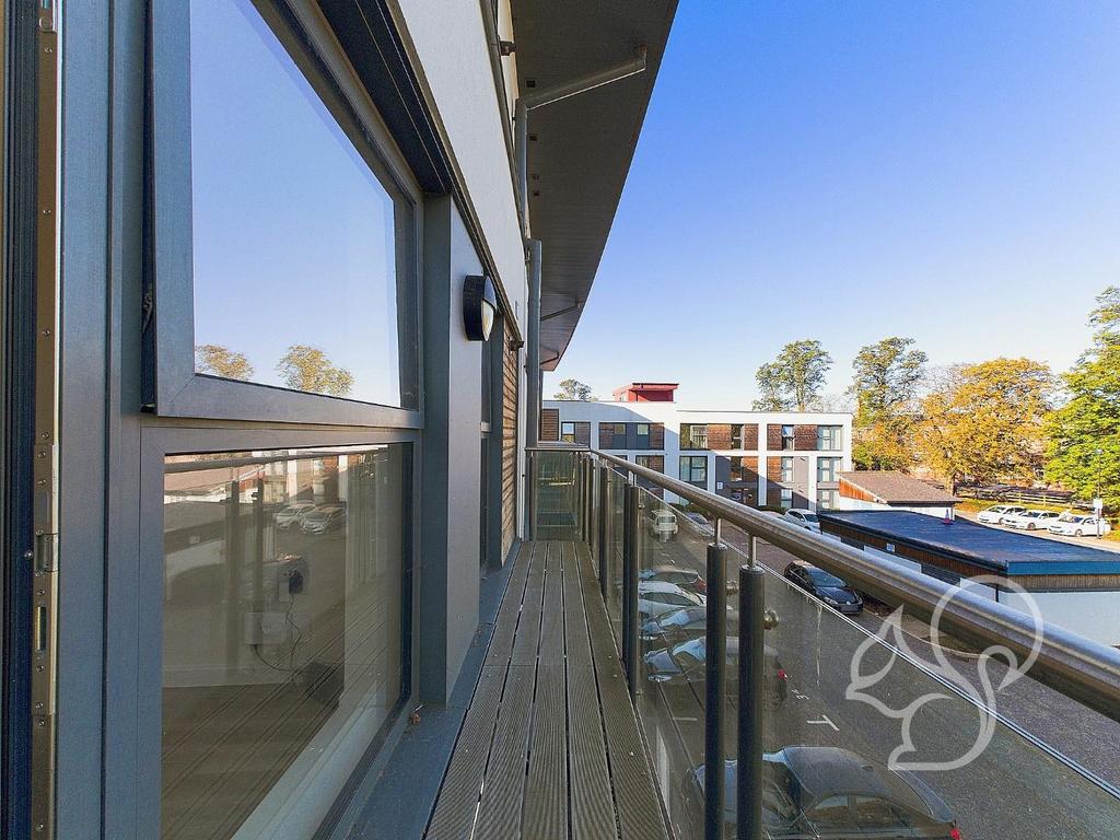 CAM01659 G0-PR0206-STILL010.jpg